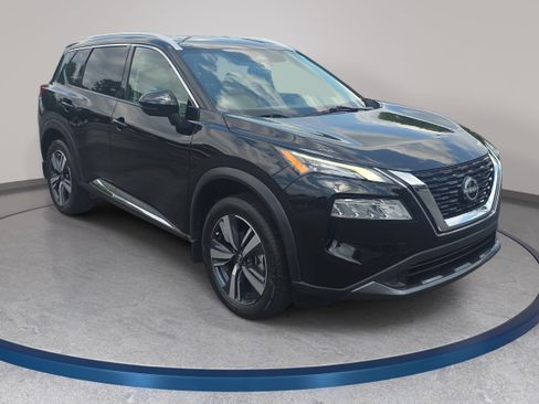 Used 2023 Nissan Rogue SL FWD image 3