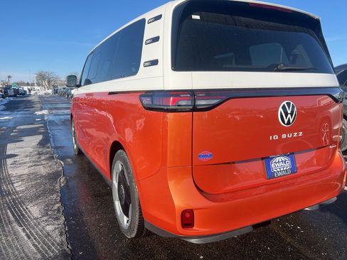 New 2025 Volkswagen ID. Buzz Pro S Plus image 6