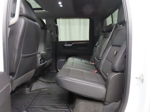 Used 2024 GMC Sierra 2500 Denali AWD/4WD image 13