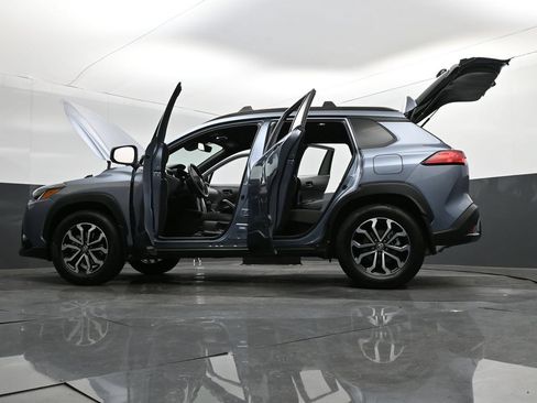 Used 2023 Toyota Corolla Cross AWD Hybrid image 25