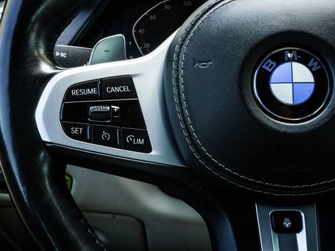 Used 2020 BMW X7 xDrive40i w/ M Sport Package AWD/4WD image 32