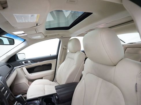 Used 2015 Lincoln MKS AWD w/ Equipment Group 101A image 33