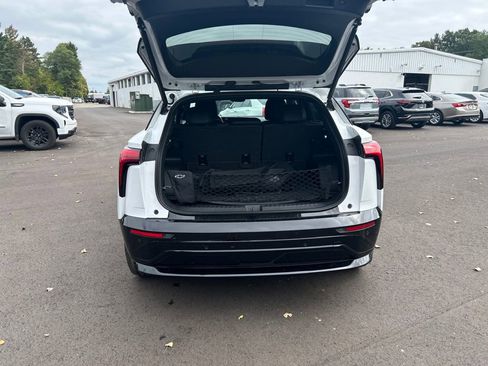 Used 2024 Chevrolet Blazer EV RS image 16