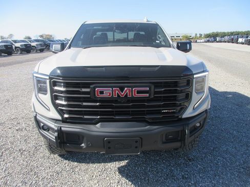New 2026 GMC Sierra 1500 AT4X w/ AT4X AEV Edition image 12