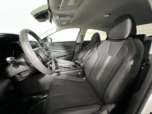 Used 2023 Hyundai Elantra SEL FWD image 13