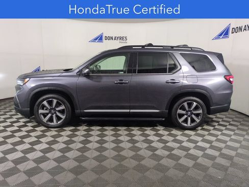 Certified 2025 Honda Pilot Touring image 2