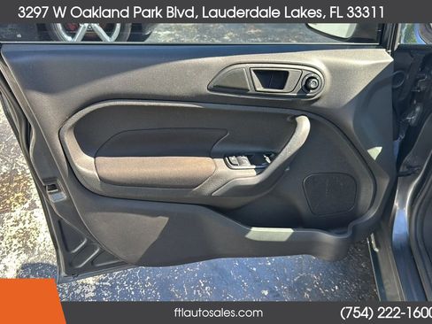 Used 2018 Ford Fiesta SE image 20