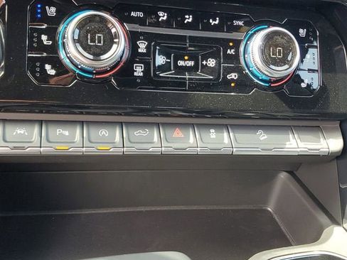 New 2026 GMC Sierra 1500 AT4 w/ AT4 Premium Package AWD/4WD image 25