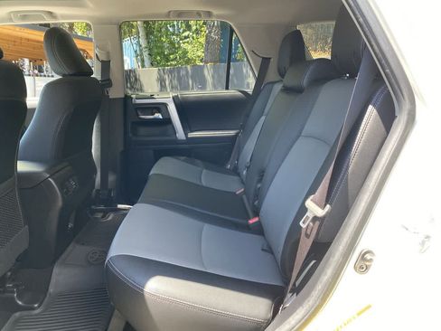 Used 2022 Toyota 4Runner SR5 Premium w/ Moonroof Package AWD/4WD image 16