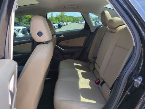 Used 2019 Volkswagen Jetta SEL w/ Cold Weather Package FWD image 13