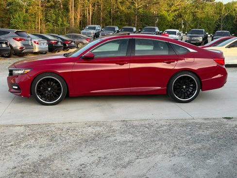 Used 2018 Honda Accord Sport image 13