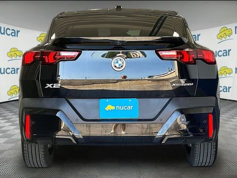 Used 2026 BMW X2 xDrive28i AWD/4WD image 5