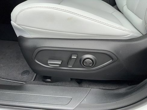 New 2026 Jeep Cherokee Limited image 23