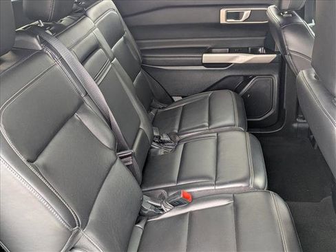 Used 2023 Ford Explorer XLT w/ Equipment Group 202A AWD/4WD image 19