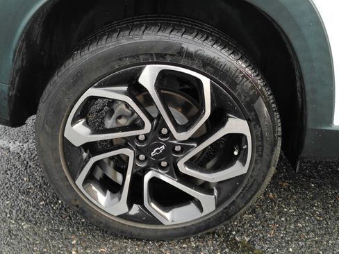 Certified 2024 Chevrolet Trax RS w/ Driver Confidence Package FWD image 28