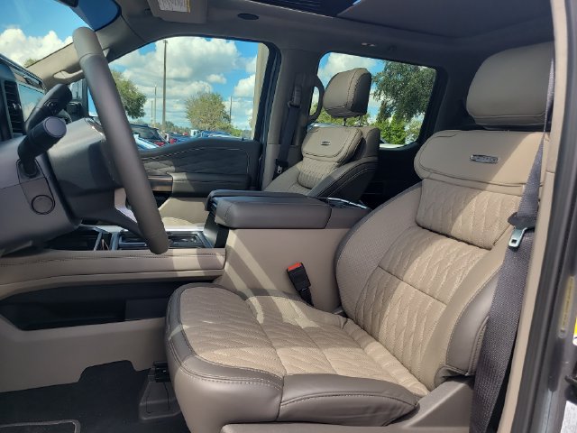 New 2026 Ford F250 Platinum w/ Platinum Plus Package AWD/4WD image 20