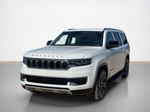 Used 2024 Jeep Wagoneer L Series II image 3