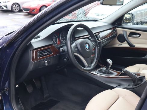 Used 2011 BMW 328i Sedan RWD image 8