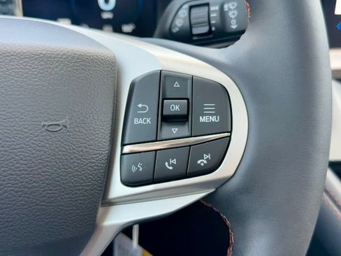 New 2026 Ford Explorer Active w/ Active Comfort Package AWD/4WD image 17