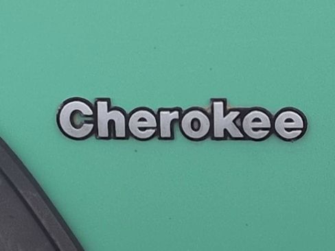 Used 1994 Jeep Cherokee SE image 13