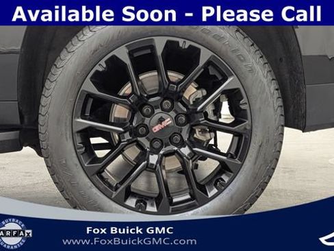 Certified 2023 GMC Yukon XL SLT w/ SLT Premium Package AWD/4WD image 38
