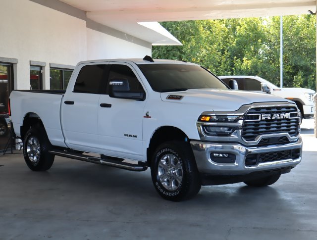 Used 2025 RAM 2500 Big Horn AWD/4WD image 8