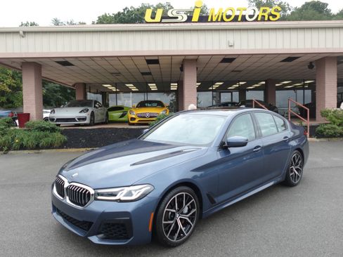 Used 2023 BMW 540i xDrive w/ M Sport Package image 23