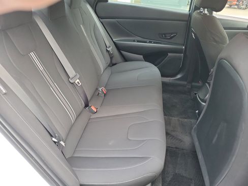 Certified 2025 Hyundai Elantra Sport image 20