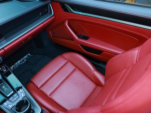 Used 2020 Porsche 911 Carrera S w/ Sport Package image 24