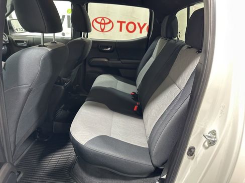 Used 2023 Toyota Tacoma TRD Sport image 19