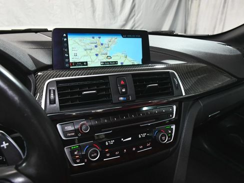 Used 2019 BMW M4 Convertible w/ Competition Package RWD image 40