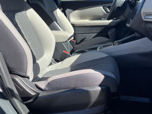 Used 2025 Subaru Forester image 16