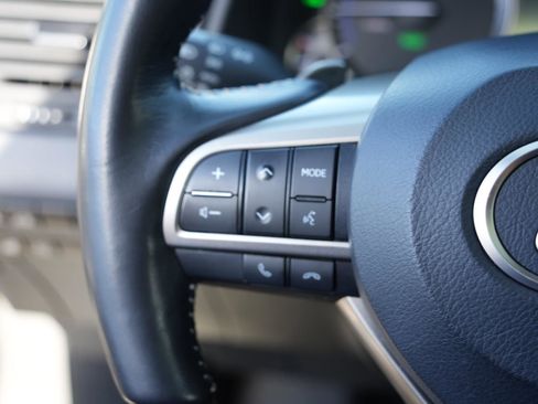 Used 2021 Lexus RX 450hL AWD w/ Premium Package image 9