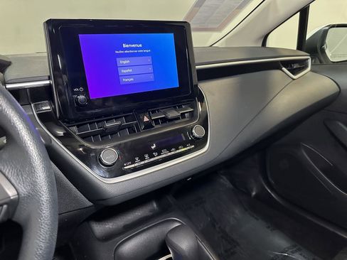 Used 2023 Toyota Corolla LE image 27
