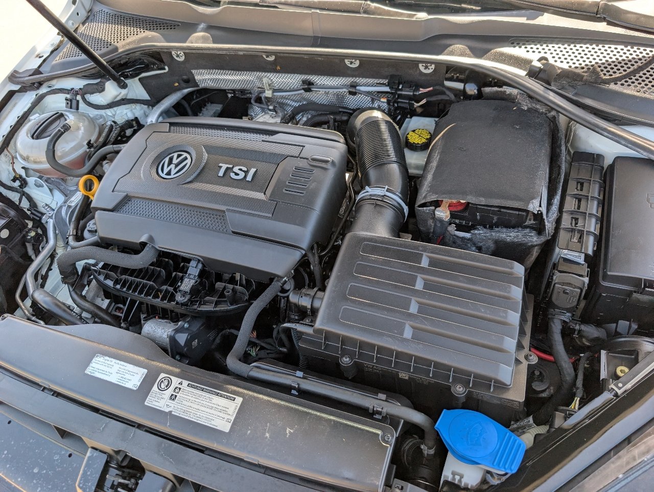 Used 2016 Volkswagen Golf S FWD image 20