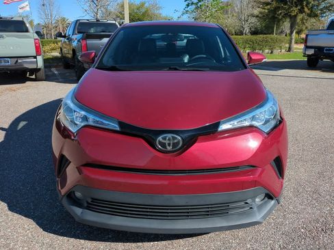 Certified 2018 Toyota C-HR XLE image 9