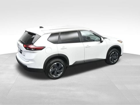 Used 2024 Nissan Rogue SV FWD image 36