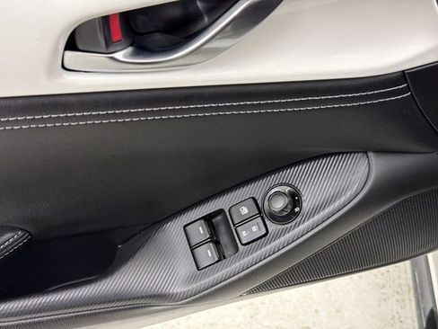 Certified 2025 MAZDA MX-5 Miata RF Club image 19