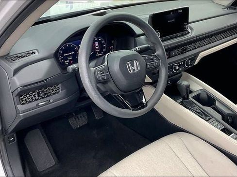 Certified 2023 Honda Accord LX image 16