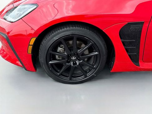 Used 2022 Toyota GR86 w/ ALL Weather Mat Package (TMS) RWD image 28