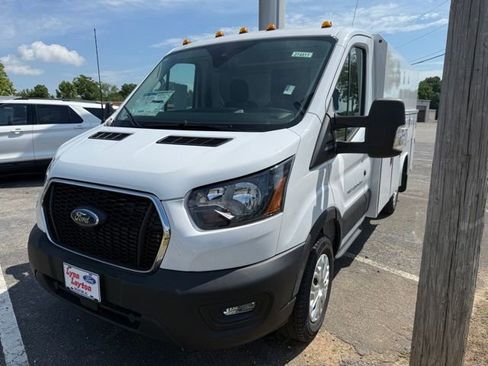 Used 2024 Ford Transit 350 w/ Interior Upgrade Package RWD image 6