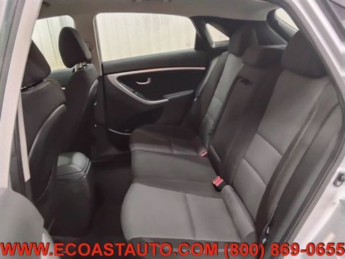 Used 2016 Hyundai Elantra GT FWD image 13