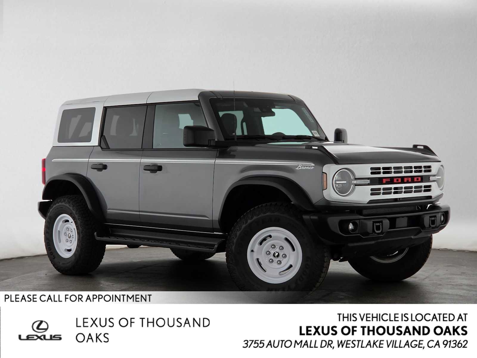 Used 2025 Ford Bronco Heritage Edition AWD/4WD image 1
