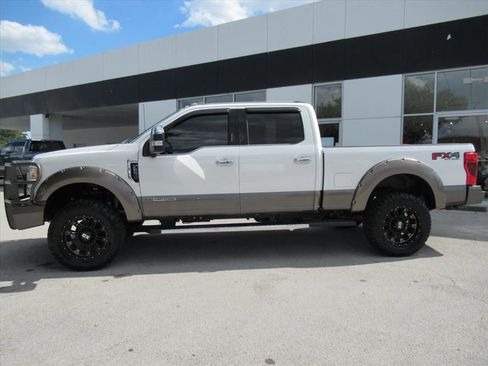 Used 2022 Ford F250 King Ranch w/ King Ranch Ultimate Package AWD/4WD image 5
