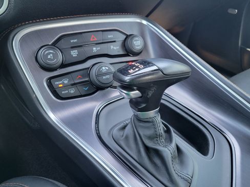 Used 2015 Dodge Challenger R/T Plus image 17