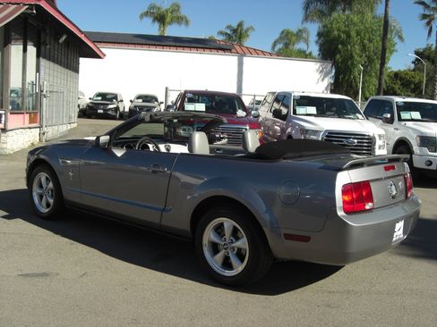 Used 2007 Ford Mustang Premium image 10