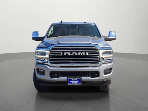 Used 2024 RAM 2500 Laramie AWD/4WD image 2