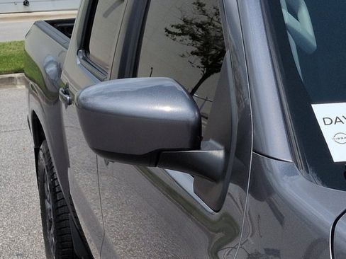 Used 2022 Nissan Frontier SV RWD image 12