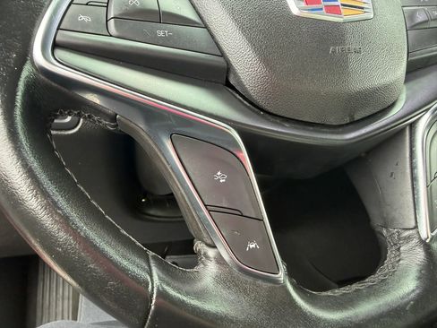 Used 2021 Cadillac XT5 Luxury FWD image 16