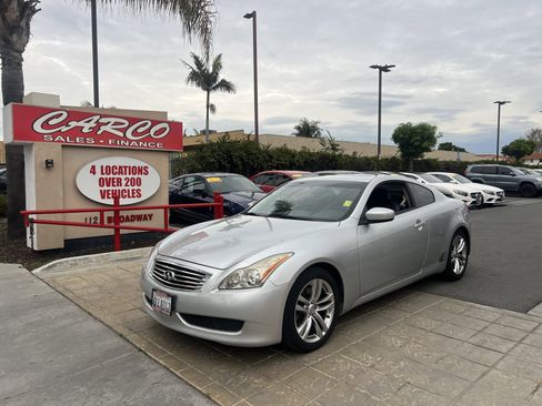 Used 2009 INFINITI G37 Journey w/ Premium Pkg image 4